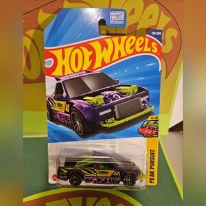 Mattel HotWheels Peak Pursuit Car - Purple and Green
